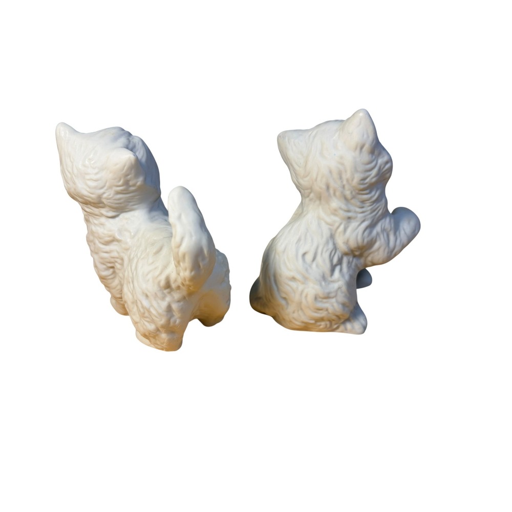 Vintage White Playful Kitten Figurines Set 2 Ceramic Blue Eyes MCM Kitsch Cats - Picture 3 of 8